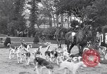 Immagine di Equestrians Inghilterra, 1916, secondo 10 filmato di repertorio 65675027554