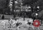 Immagine di Equestrians Inghilterra, 1916, secondo 11 filmato di repertorio 65675027554