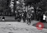 Immagine di Equestrians Inghilterra, 1916, secondo 22 filmato di repertorio 65675027554
