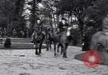 Immagine di Equestrians Inghilterra, 1916, secondo 25 filmato di repertorio 65675027554