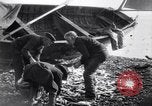Standbild alte Fischer Sidmouth England, 1916, aus Sekunde 27 historischem Filmmaterial Videoclip 65675027556