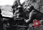 Standbild französischen machine gun emplacement Ersten Weltkrieg Maurepas Yvelines Frankreich, 1917, aus Sekunde 40 historischem Filmmaterial Videoclip 65675027558