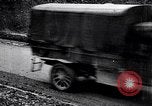 Standbild Transport Französische Artillerie Ersten Weltkrieg Maurepas Yvelines Frankreich, 1917, aus Sekunde 3 historischem Filmmaterial Videoclip 65675027559