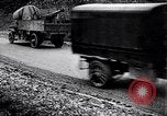 Standbild Transport Französische Artillerie Ersten Weltkrieg Maurepas Yvelines Frankreich, 1917, aus Sekunde 6 historischem Filmmaterial Videoclip 65675027559