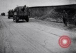Standbild Transport Französische Artillerie Ersten Weltkrieg Maurepas Yvelines Frankreich, 1917, aus Sekunde 24 historischem Filmmaterial Videoclip 65675027559