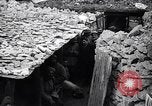 Image Première Guerre Mondiale armée française tranchée dans une carrière de pierres France, 1916, de la seconde 36 séquences d'archives historiques vidéo 65675027564