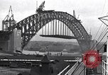 Image Sydney Harbour Bridge en construction Sydney Australie, 1930, de la seconde 16 séquences d'archives historiques vidéo 65675027569