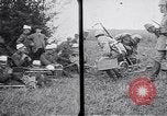 Immagine di Il francese e il tedesco le forze in azione prima guerra mondiale Francia, 1917, secondo 12 filmato di repertorio 65675027572