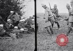 Immagine di Il francese e il tedesco le forze in azione prima guerra mondiale Francia, 1917, secondo 13 filmato di repertorio 65675027572