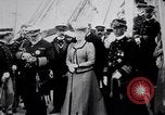 Standbild King Edward VII mit italienischen König Viktor Emanuel III Gaeta Italien, 1907, aus Sekunde 17 historischem Filmmaterial Videoclip 65675027573