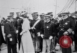 Standbild King Edward VII mit italienischen König Viktor Emanuel III Gaeta Italien, 1907, aus Sekunde 31 historischem Filmmaterial Videoclip 65675027573