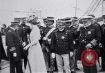 Standbild King Edward VII mit italienischen König Viktor Emanuel III Gaeta Italien, 1907, aus Sekunde 34 historischem Filmmaterial Videoclip 65675027573
