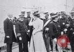 Standbild King Edward VII mit italienischen König Viktor Emanuel III Gaeta Italien, 1907, aus Sekunde 39 historischem Filmmaterial Videoclip 65675027573