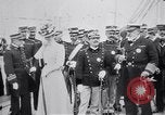 Standbild King Edward VII mit italienischen König Viktor Emanuel III Gaeta Italien, 1907, aus Sekunde 47 historischem Filmmaterial Videoclip 65675027573