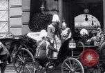 Standbild King George V und Kaiser Wilhelm II Berlin Deutschland, 1913, aus Sekunde 15 historischem Filmmaterial Videoclip 65675027574