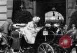 Standbild King George V und Kaiser Wilhelm II Berlin Deutschland, 1913, aus Sekunde 47 historischem Filmmaterial Videoclip 65675027574