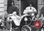 Standbild King George V und Kaiser Wilhelm II Berlin Deutschland, 1913, aus Sekunde 49 historischem Filmmaterial Videoclip 65675027574