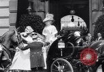Standbild King George V und Kaiser Wilhelm II Berlin Deutschland, 1913, aus Sekunde 53 historischem Filmmaterial Videoclip 65675027574