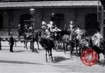 Immagine di Lo Zar Nicola II visitando il Kaiser Guglielmo II Germania, 1913, secondo 15 filmato di repertorio 65675027575