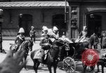 Immagine di Lo Zar Nicola II visitando il Kaiser Guglielmo II Germania, 1913, secondo 20 filmato di repertorio 65675027575