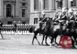 Immagine di Lo Zar Nicola II visitando il Kaiser Guglielmo II Germania, 1913, secondo 59 filmato di repertorio 65675027575