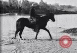 Standbild US Army Soldaten unterwegs Strafexpedition oder Pancho Villa Mexiko, 1916, aus Sekunde 3 historischem Filmmaterial Videoclip 65675027576