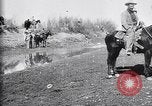Standbild US Army Soldaten unterwegs Strafexpedition oder Pancho Villa Mexiko, 1916, aus Sekunde 52 historischem Filmmaterial Videoclip 65675027576