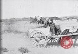 Image le camp de réfugiés de mexicains au cours de Pancho Villa expédition punitive Rio Grande Texas USA, 1916, de la seconde 25 séquences d'archives historiques vidéo 65675027577