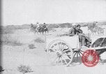 Image le camp de réfugiés de mexicains au cours de Pancho Villa expédition punitive Rio Grande Texas USA, 1916, de la seconde 26 séquences d'archives historiques vidéo 65675027577