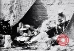 Image le camp de réfugiés de mexicains au cours de Pancho Villa expédition punitive Rio Grande Texas USA, 1916, de la seconde 43 séquences d'archives historiques vidéo 65675027577