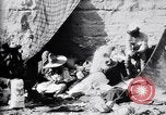 Image le camp de réfugiés de mexicains au cours de Pancho Villa expédition punitive Rio Grande Texas USA, 1916, de la seconde 44 séquences d'archives historiques vidéo 65675027577