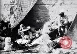 Image le camp de réfugiés de mexicains au cours de Pancho Villa expédition punitive Rio Grande Texas USA, 1916, de la seconde 45 séquences d'archives historiques vidéo 65675027577