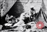 Image le camp de réfugiés de mexicains au cours de Pancho Villa expédition punitive Rio Grande Texas USA, 1916, de la seconde 49 séquences d'archives historiques vidéo 65675027577