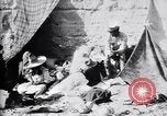Image le camp de réfugiés de mexicains au cours de Pancho Villa expédition punitive Rio Grande Texas USA, 1916, de la seconde 50 séquences d'archives historiques vidéo 65675027577