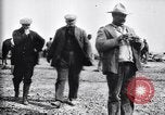 Standbild General Salazar und Lando kämpfen verfassungsrechtlichen Armee Ojinaga Mexiko, 1916, aus Sekunde 13 historischem Filmmaterial Videoclip 65675027578