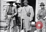 Standbild mexikanische General Pascual Orozco Mexiko, 1915, aus Sekunde 10 historischem Filmmaterial Videoclip 65675027579