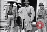 Standbild mexikanische General Pascual Orozco Mexiko, 1915, aus Sekunde 15 historischem Filmmaterial Videoclip 65675027579
