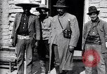 Standbild mexikanische General Pascual Orozco Mexiko, 1915, aus Sekunde 20 historischem Filmmaterial Videoclip 65675027579