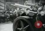 Standbild Männer Deutschland, 1940, aus Sekunde 49 historischem Filmmaterial Videoclip 65675027582