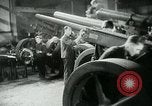 Standbild Männer Deutschland, 1940, aus Sekunde 50 historischem Filmmaterial Videoclip 65675027582