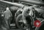 Standbild Männer Deutschland, 1940, aus Sekunde 57 historischem Filmmaterial Videoclip 65675027582