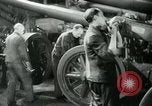 Standbild Männer Deutschland, 1940, aus Sekunde 58 historischem Filmmaterial Videoclip 65675027582