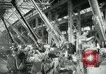 Standbild Männer Deutschland, 1940, aus Sekunde 62 historischem Filmmaterial Videoclip 65675027582