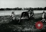 Standbild Deutsche Zivilangestellte im Zweiten Weltkrieg Deutschland, 1940, aus Sekunde 29 historischem Filmmaterial Videoclip 65675027585