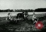 Standbild Deutsche Zivilangestellte im Zweiten Weltkrieg Deutschland, 1940, aus Sekunde 30 historischem Filmmaterial Videoclip 65675027585
