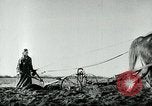 Standbild Deutsche Zivilangestellte im Zweiten Weltkrieg Deutschland, 1940, aus Sekunde 43 historischem Filmmaterial Videoclip 65675027585