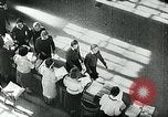 Standbild Deutsche Zivilangestellte im Zweiten Weltkrieg Deutschland, 1940, aus Sekunde 47 historischem Filmmaterial Videoclip 65675027585