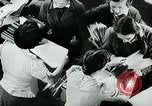 Standbild Deutsche Zivilangestellte im Zweiten Weltkrieg Deutschland, 1940, aus Sekunde 55 historischem Filmmaterial Videoclip 65675027585