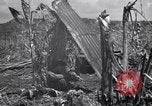 Image US Marines dans des abris improvisés Saipan Îles Mariannes du Nord, 1944, de la seconde 6 séquences d'archives historiques vidéo 65675027622