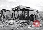Image US Marines dans des abris improvisés Saipan Îles Mariannes du Nord, 1944, de la seconde 10 séquences d'archives historiques vidéo 65675027622